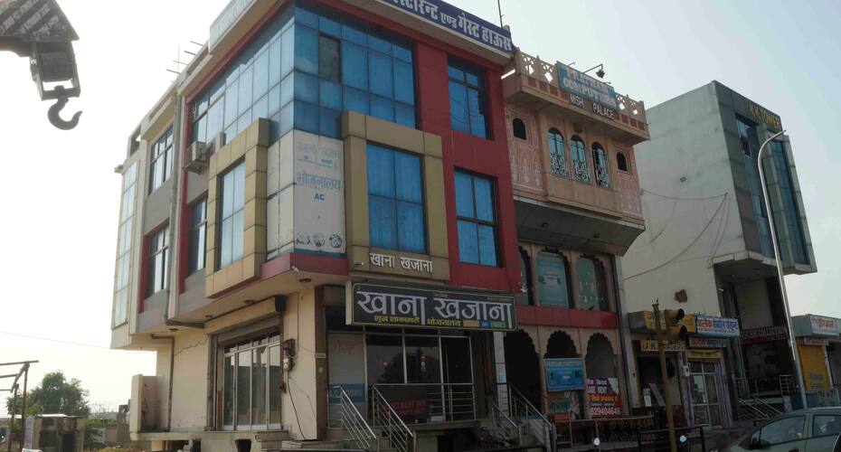 Khana Khajana Hotel, Jaipur 1